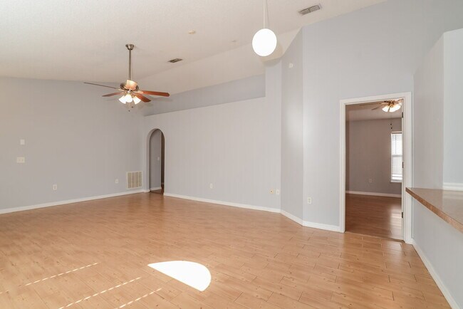 Foto del edificio - 6845 Ebans Bend