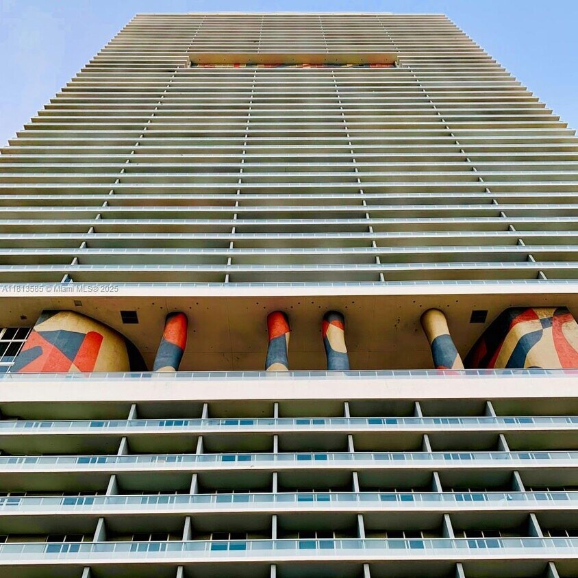 Primary Photo - 50 Biscayne Blvd