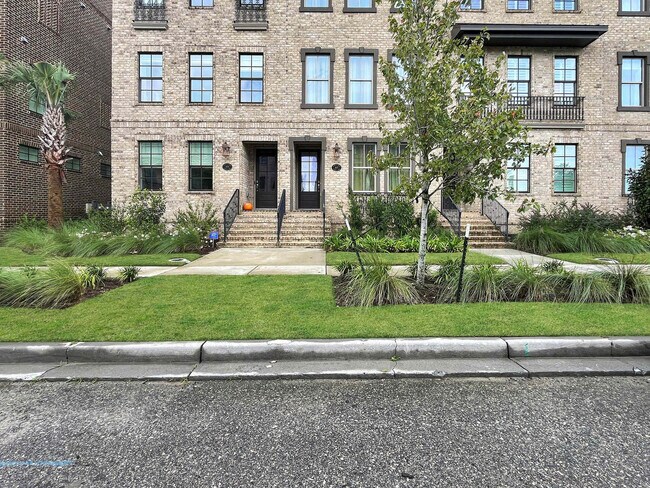 Foto del edificio - 401 Upper E Ave