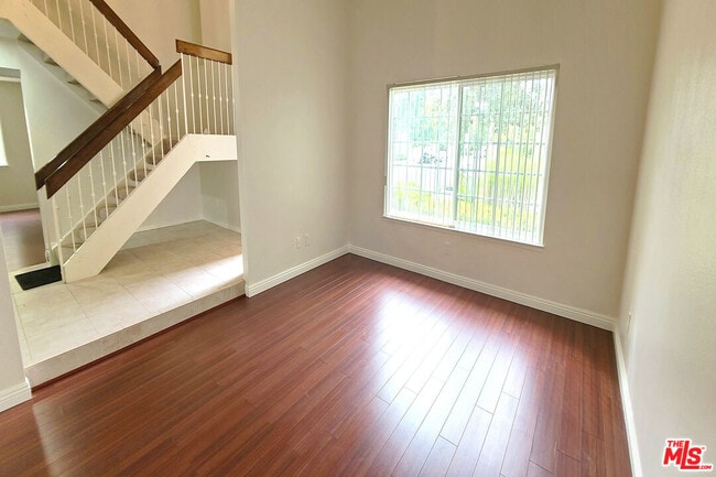 Building Photo - 10000 Hanna Ave