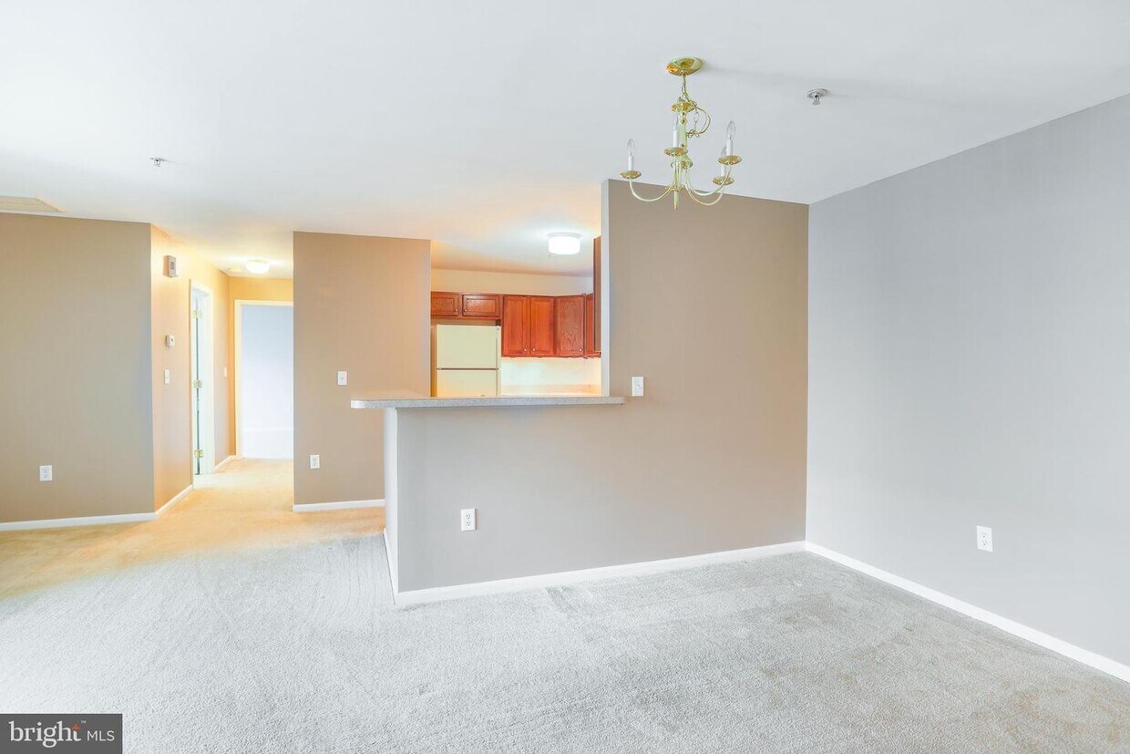 116 Lionheart Ln, West Deptford, NJ 08086 Room for Rent in West