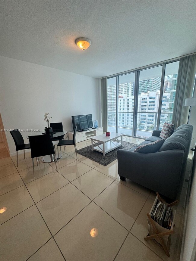 Foto del edificio - 1111 SW 1st Ave