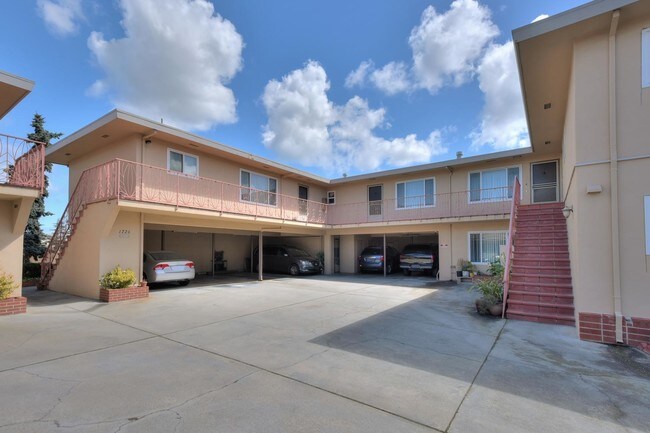 Foto del edificio principal - 1726 Sequoia Ave
