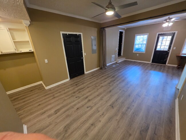 Foto del edificio - 3374 Royal Oaks Dr