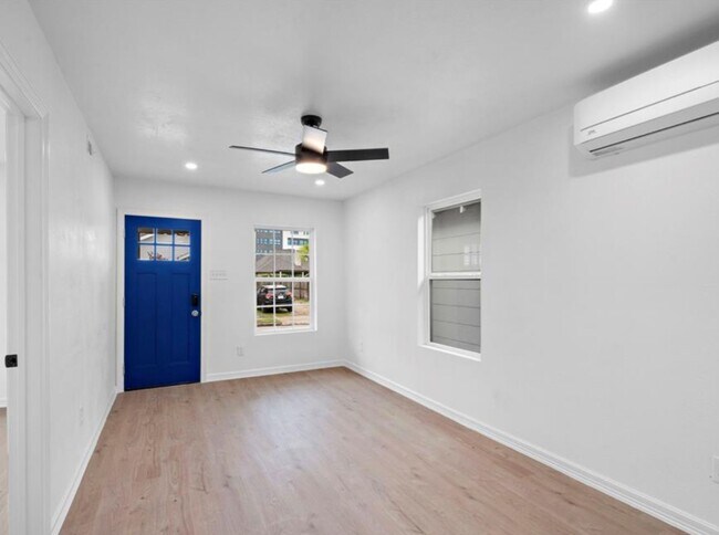 Building Photo - 3521 McIlhenny St