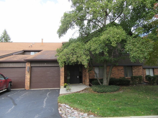 Primary Photo - 2 Creekside Cir