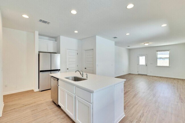 Foto del edificio - 6901 Smarty Jones Ln