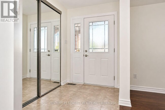 Building Photo - 1075 Goward Dr