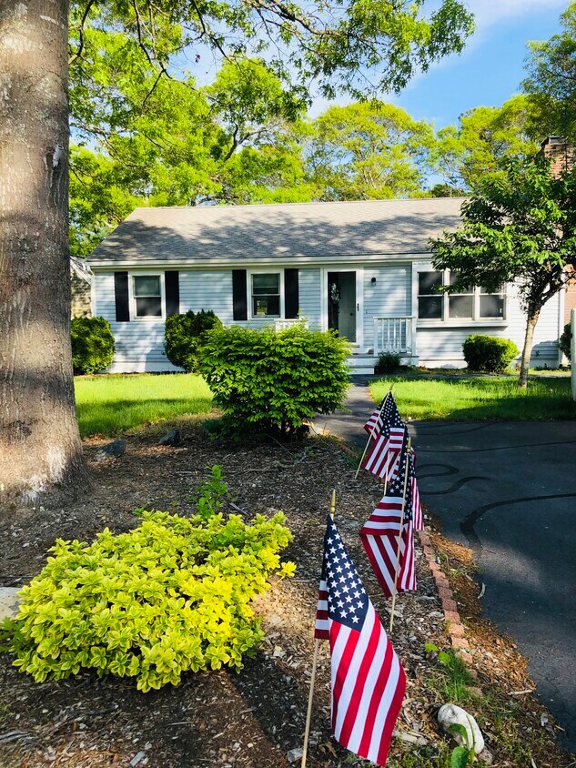 Primary Photo - 765 Old Barnstable Rd