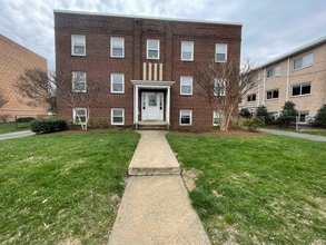 Building Photo - 4030 Washington Blvd