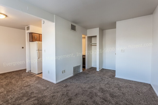 Building Photo - Bright 1 Bedroom Condo near CSU!