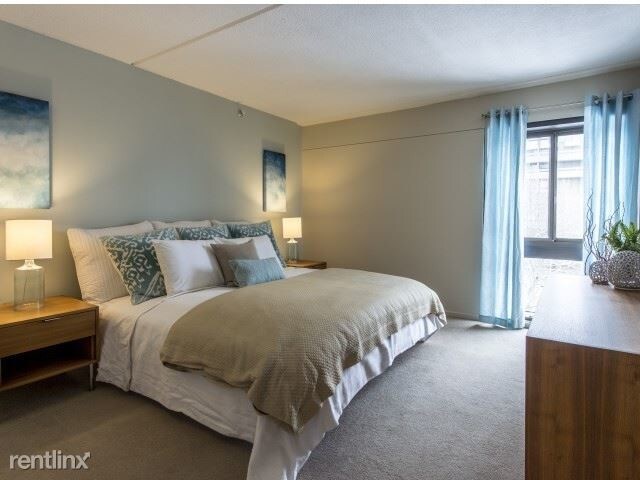 Building Photo - 1 br, 1 bath Apartment - 1 bdr Medford