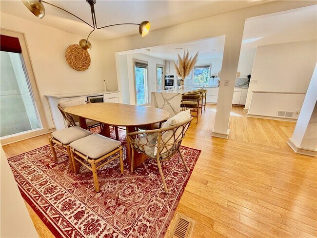 Foto del edificio - 175 River Ct Pkwy