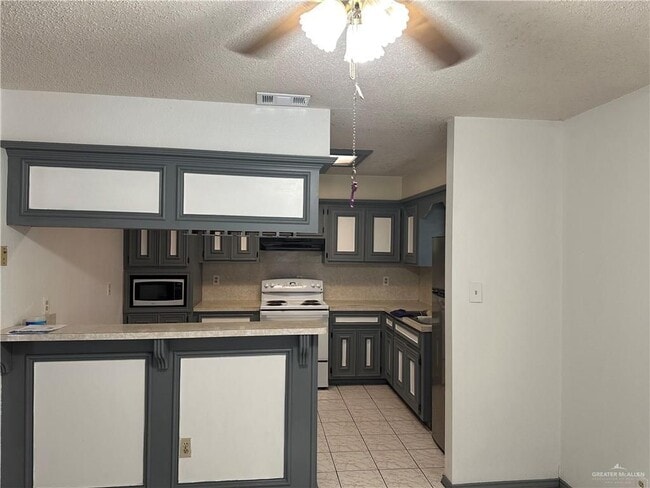 Foto del edificio - 4705 Savannah Dr