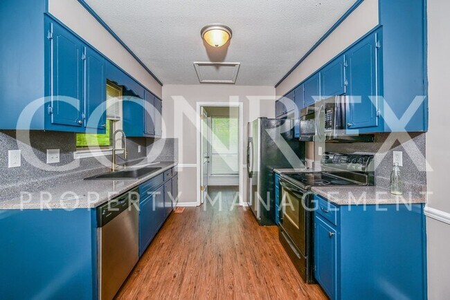 Building Photo - The Perfect Home -- One Month of Free Rent!