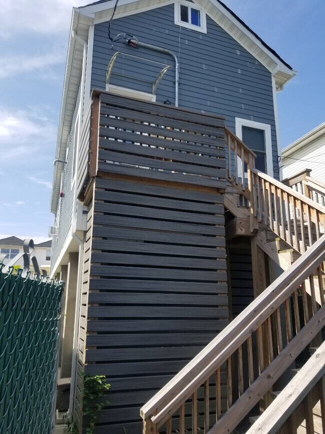 Building Photo - 781 Patterson Ave