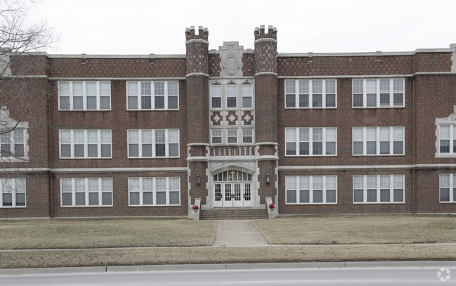 Building Photo - Washburn Towers