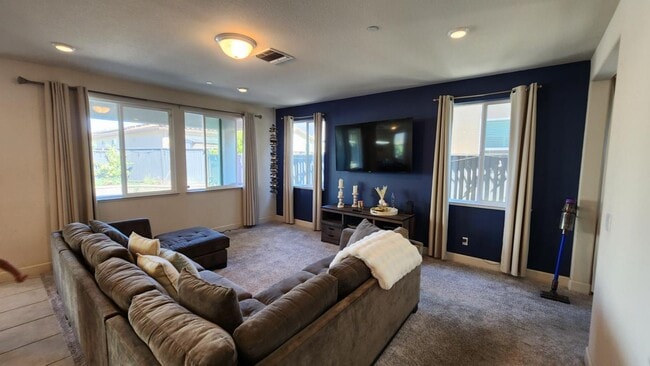 Building Photo - 1280 Palermo Dr