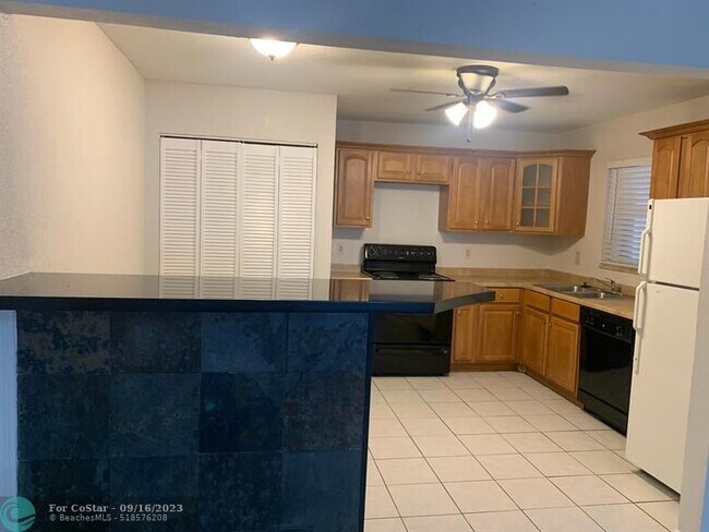 Foto del edificio - 4524 SW 54th St