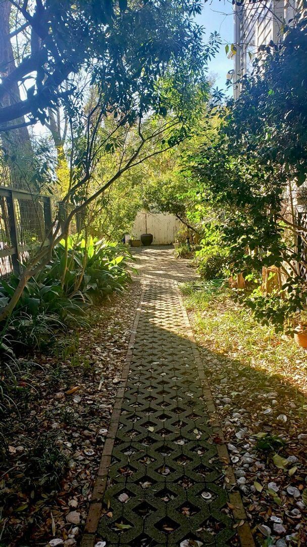 Foto del edificio - 1 br, 1 bath House - 37 Smith Street A Unit 1