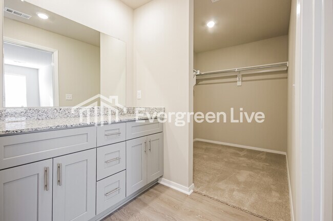 Building Photo - 2575 E Meramec St