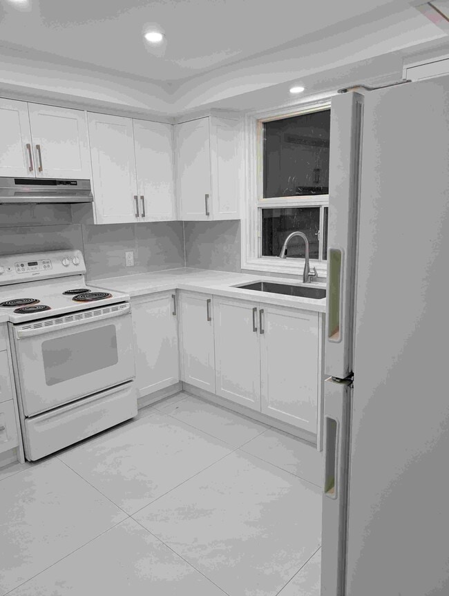 Building Photo - 199 Finch Ave E