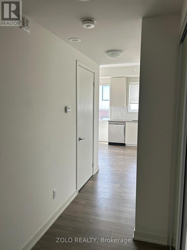 Photo du bâtiment - 58 Sky Harbour Dr