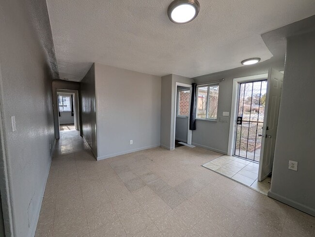 Building Photo - 1310 Moline St