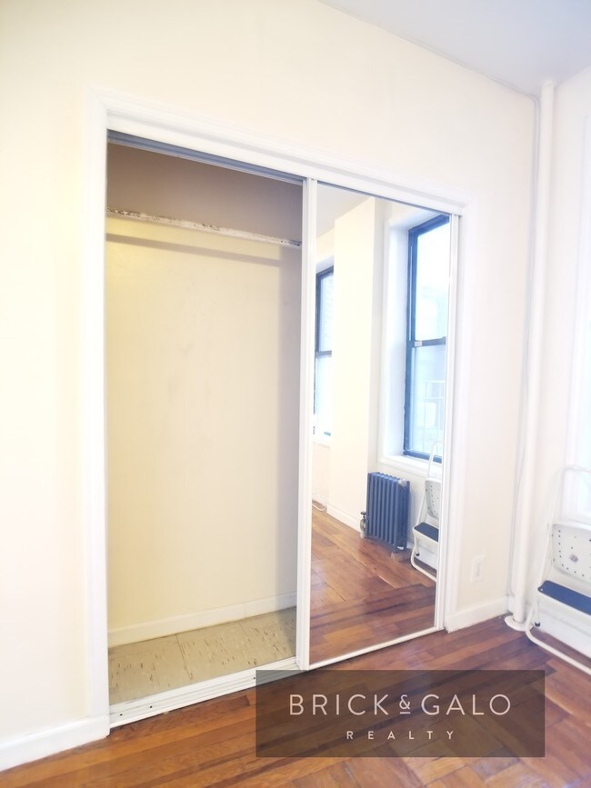 Foto del edificio - 50 Lincoln Rd