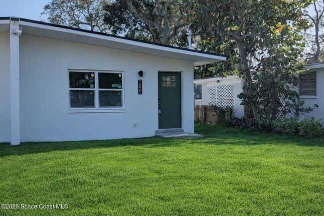 Building Photo - 1827 Guava Ave