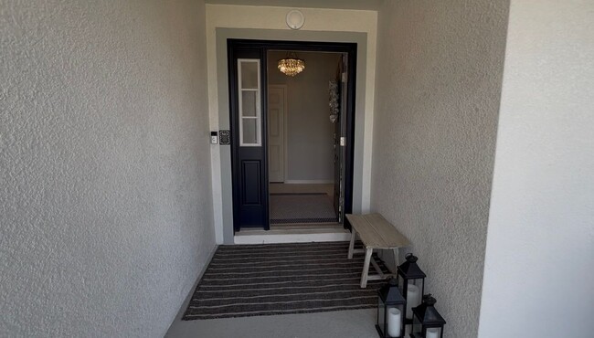 Building Photo - 708 Vittorio Dr
