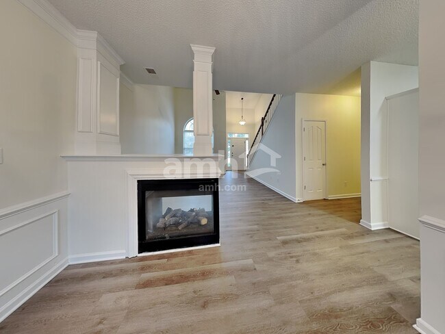 Building Photo - 15281 Eric Kyle Dr