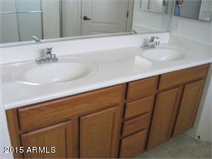 Foto del edificio - 6610 W Laurel Ave