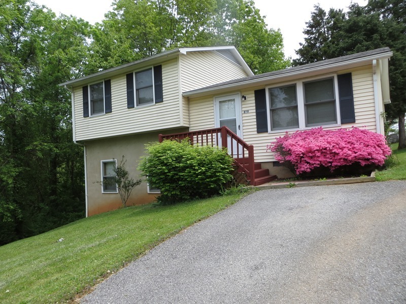 Primary Photo - Radford 3 Br/2 Ba, Available July 10th