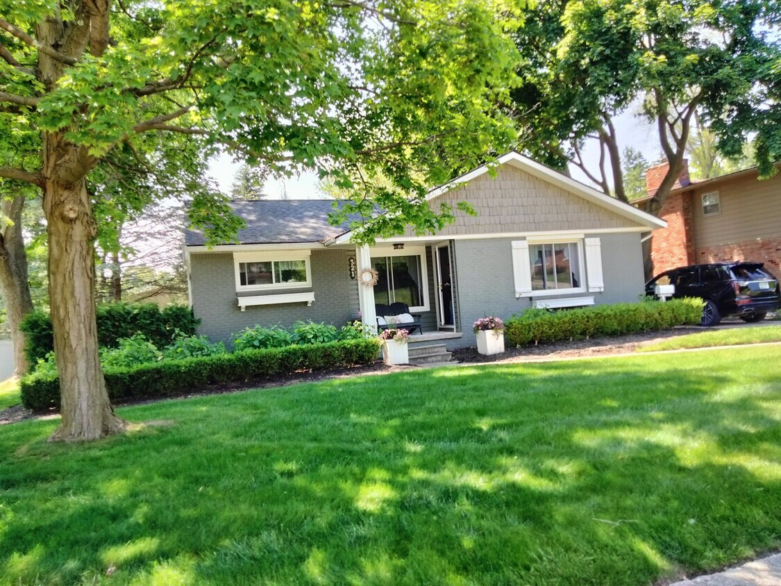 Foto principal - 321 Bennett St