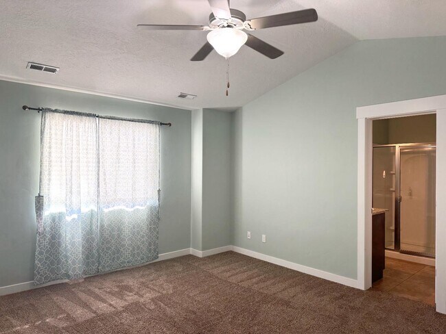 Building Photo - 362 S 790 W