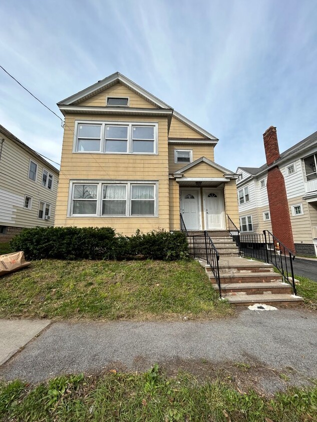 Foto principal - 418-420 Westmoreland Ave