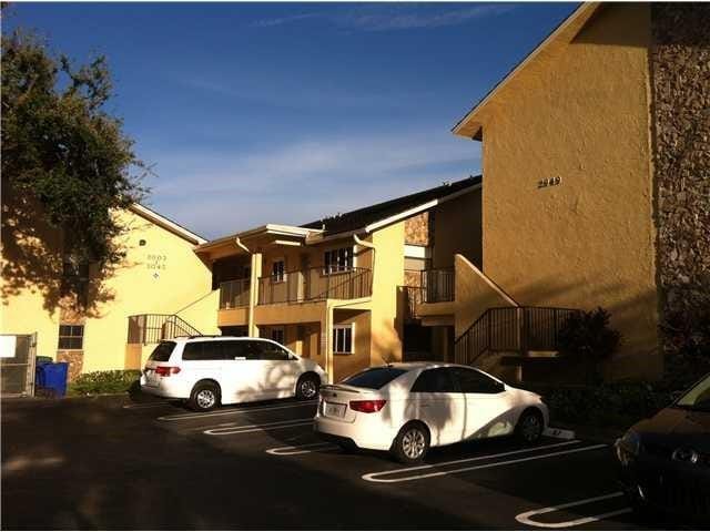 Photo - 3029 Riverside Dr Apartment