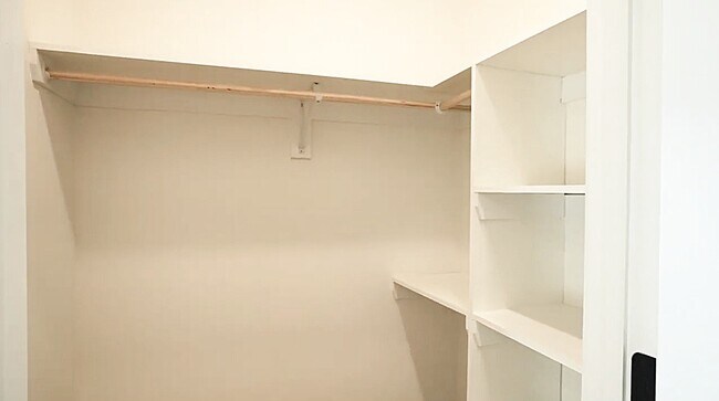 Foto del edificio - 582-586-586 66th St