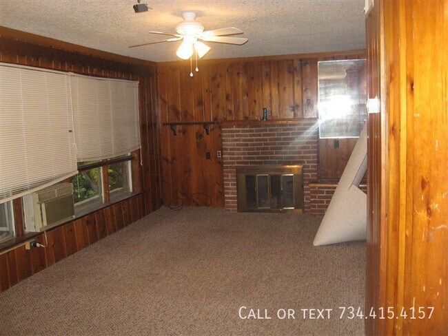 Photo - 2866 Golfside Rd House