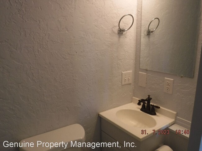 Building Photo - Studio, 1 bath House - 312 Bennett Ave  Un...