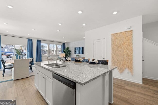 Building Photo - 2546 States Ave