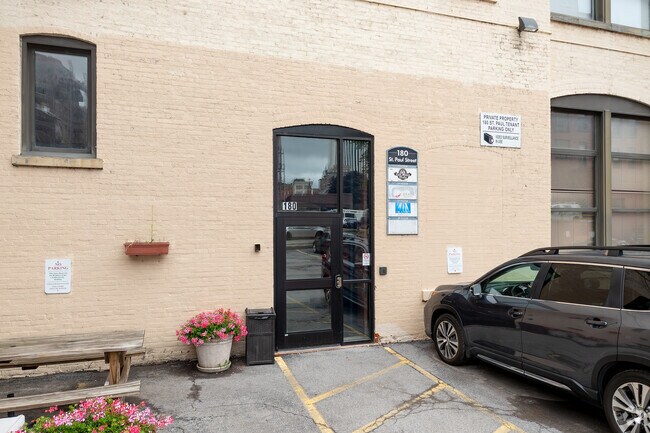 Entrada - The Smith Gormly