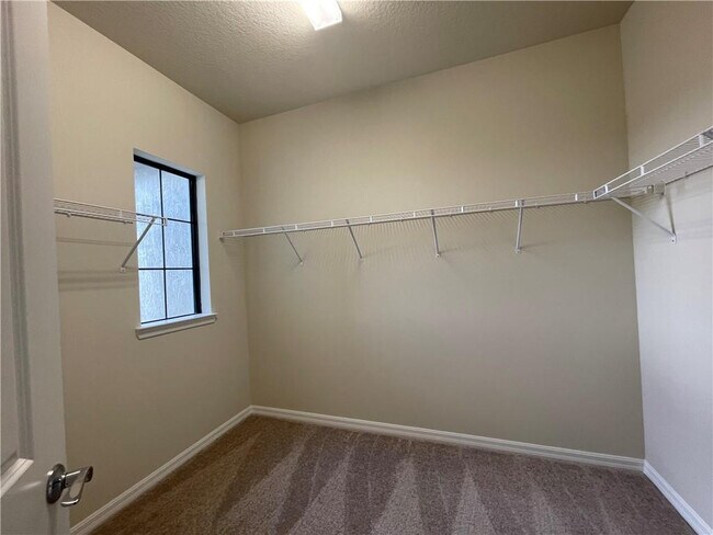 Foto del edificio - 8191 Cinch Way
