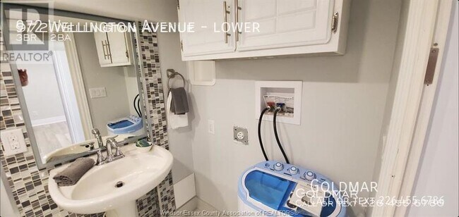 Photo du bâtiment - Lower level 1 bedroom unit - all inclusive...