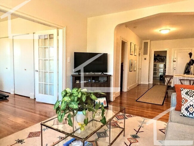 Foto del edificio - 1660 Commonwealth Ave