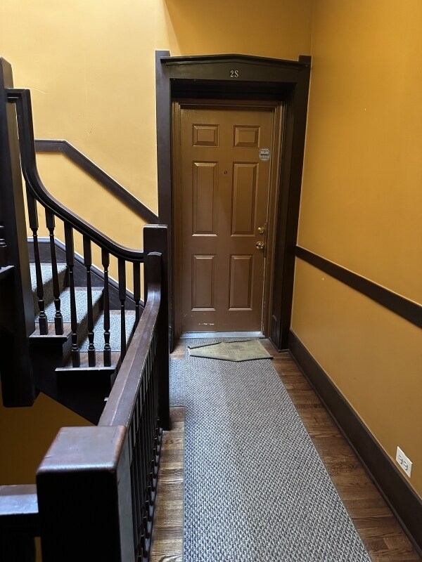 Building Photo - 6035 S St Lawrence Ave