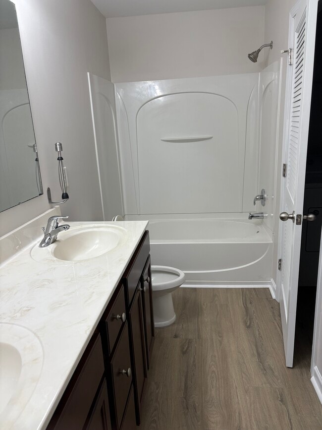 Building Photo - 655 Grasswren Way