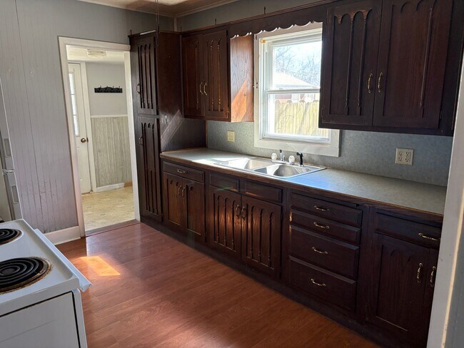 Building Photo - 507 S 3rd St