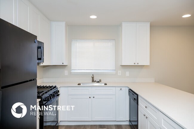 Building Photo - 3919 Springhill Ave